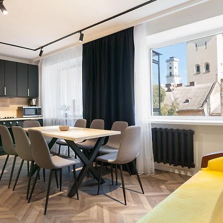 Leogrand Apartments On Svobody Avenue 6-8 リヴィウ エクステリア 写真