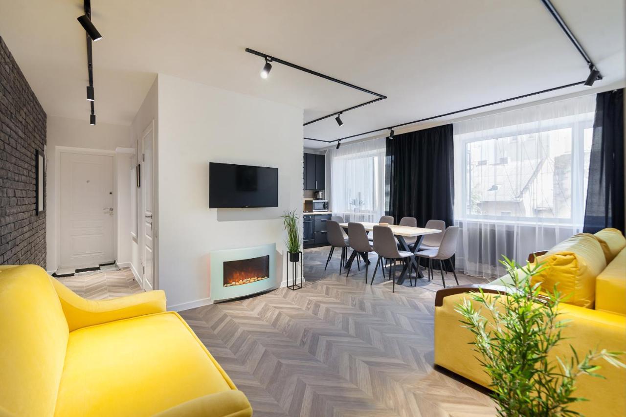 Leogrand Apartments On Svobody Avenue 6-8 リヴィウ エクステリア 写真
